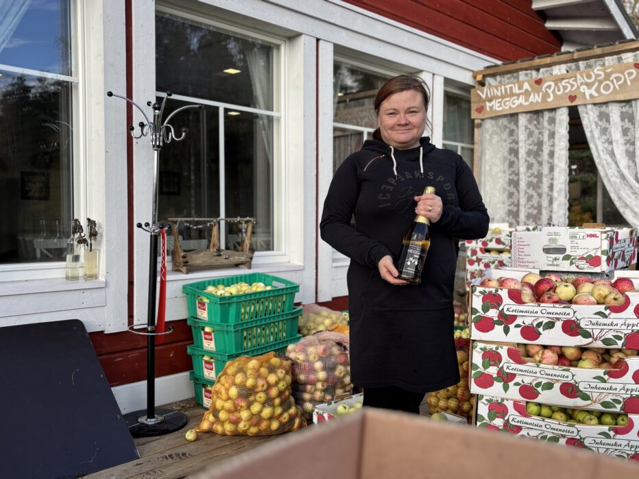 Meggalan viinitilan tarina alkoi saunan lauteilta