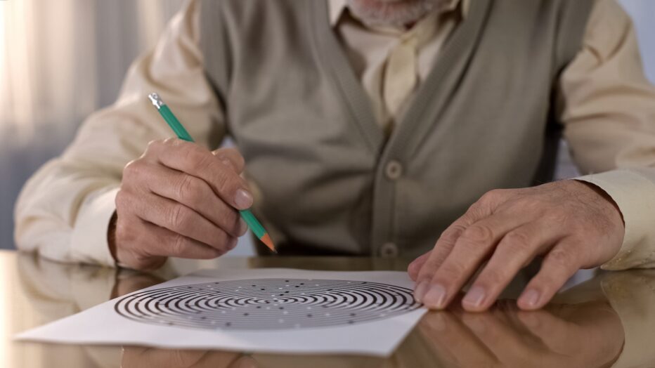 Kaj sai Alzheimer-diagnoosin: Työt loppuivat kuin seinään ja tuttavat hylkäsivät