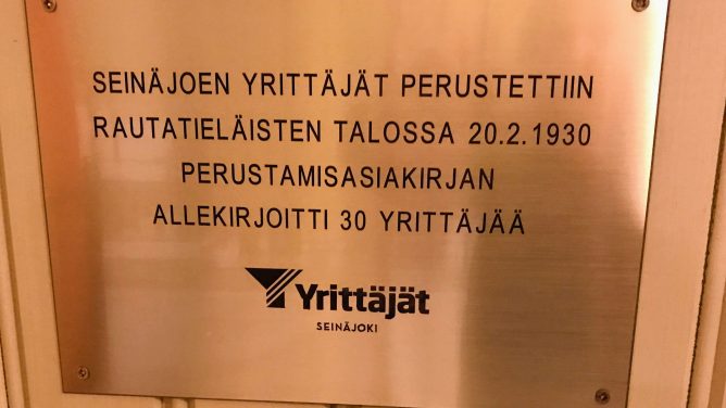 Seinäjoen Yrittäjät_perustamiskilpi